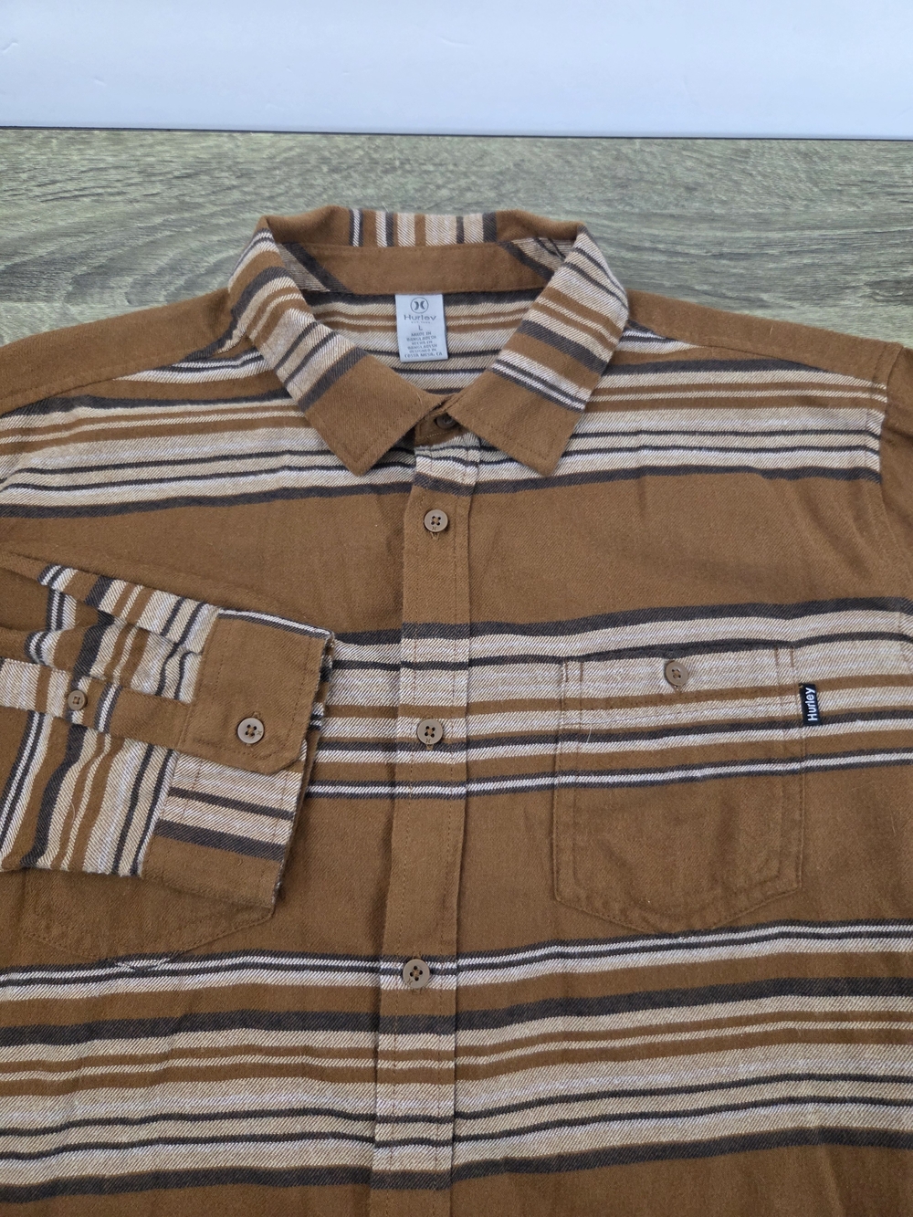 Hurley Flannel Button-Up Shirt Men's Large Brown Striped Long Sleeve Outdoors